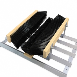 Wycieraczka metalowa do obuwia z podestem, przykręcana, skrobak usuwa błoto